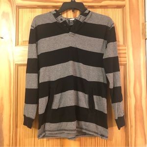 ⭐️ Lightly used boys Shaun White hooded shirt